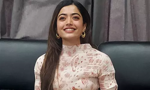 ఊహించిందే జరిగింది.. సమంత ప్లేస్ లో రష్మిక..!