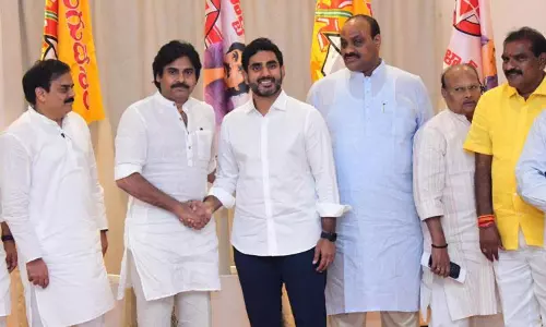 టీడీపీ.. జనసేన... గ్రౌండ్ లెవెల్ రియాలిటీస్...!