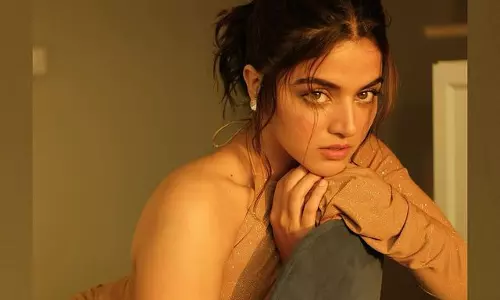 Wamiqa Gabbis Glamour Unleashed in Golden Outfit!