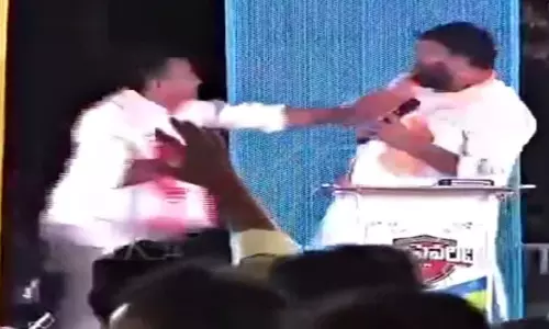 నీ అయ్యా కబ్జాదారుడు... కొట్టుకున్న బీఅరెస్స్-బీజేపీ అభ్యర్థులు!