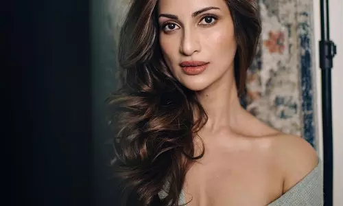 Diksha Singhs Latest Instagram Pics Set Social Media Ablaze