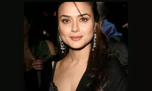 అమితాబ్ ఇంటి ప‌క్క‌నే 17కోట్ల‌కు ఇల్లు కొన్న న‌టి