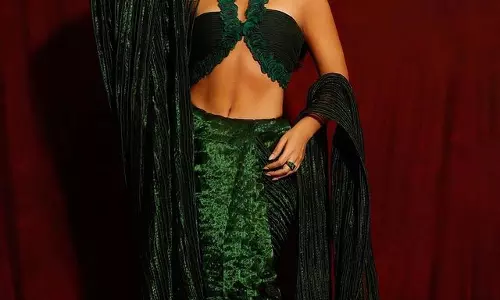 Beautiful Display Of Bhumi Pednekar With Teasing Poses!