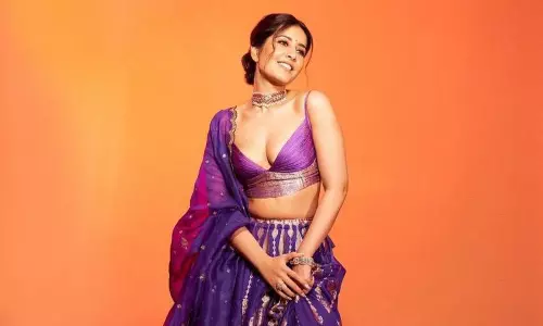 ట్రెడిషనల్​గానే హీటేక్కిస్తున్న రాశిఖన్నా