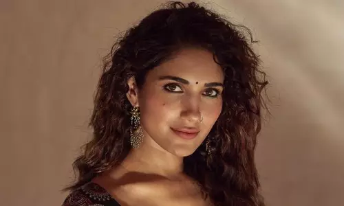 ఫోటో స్టోరి: చీర‌లో ర‌తిరాణి హొయలు