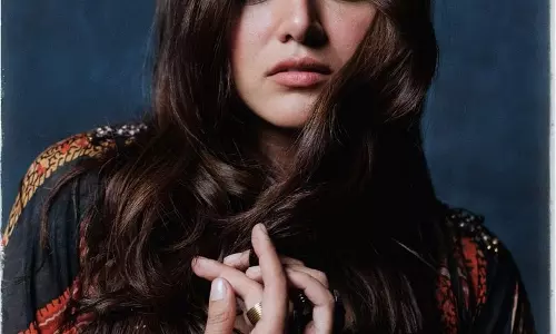 Floral Finesse: Wamiqa Gabbis Lehenga Look