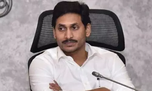కరెక్ట్ టైం లో అలెర్ట్ అంటున్న జగన్!