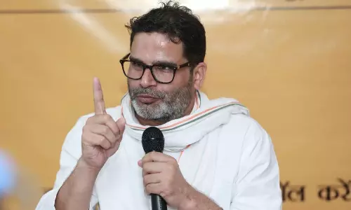 ఏపీ గురుంచి ప్రశాంత్ కిషోర్ మాటలు కాంట్రోవర్సియల్!