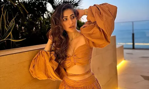 Heatwave Alert: Raai Laxmis Alluring Orange