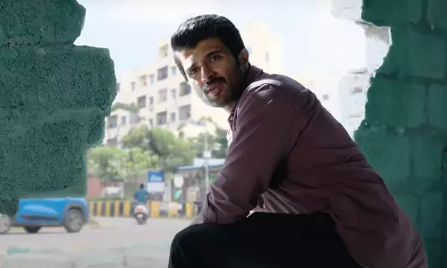 సంక్రాంతికి రిలీజ్ సగం మాత్రమే పూర్తైన సినిమా..?