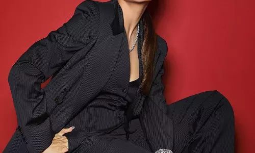 Malaika Arora Looks Picture Perfect In Stylish Outfit