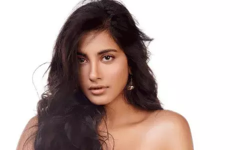 Delhi Beauty Pragati Srivastava Raises Temperature