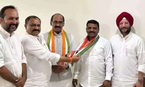Surprise: Teenmar Mallanna Takes Congress Route!