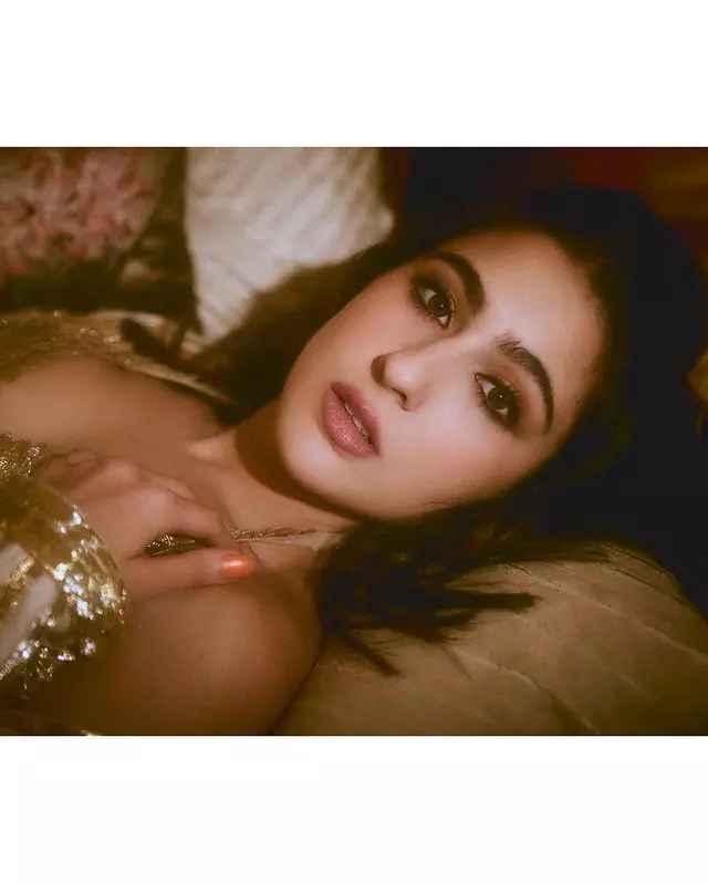 Sara Ali Khans Style Transition Sara Ali Khans Style Transition