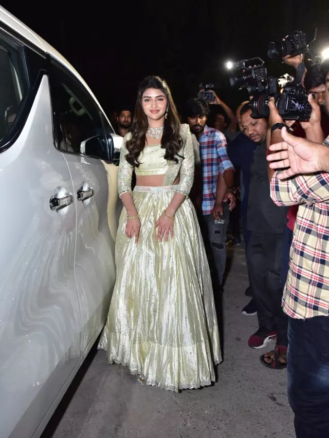 Sreeleelas Grace in Cream: A Stunning Half Saree Affair