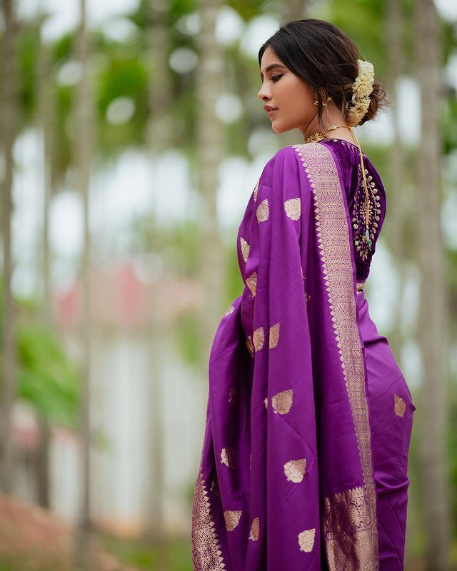 Delightful Diwali Wishes From Nabha In An Ethnic Saree! Delightful Diwali Wishes From Nabha In An Ethnic Saree!