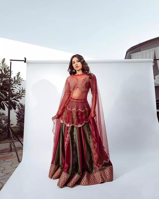 Delightful Diwali Wishes From Nabha In An Ethnic Saree! Delightful Diwali Wishes From Nabha In An Ethnic Saree!