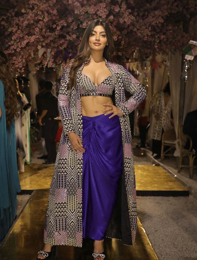 Akanksha Puris Stunning Looks Akanksha Puris Stunning Looks