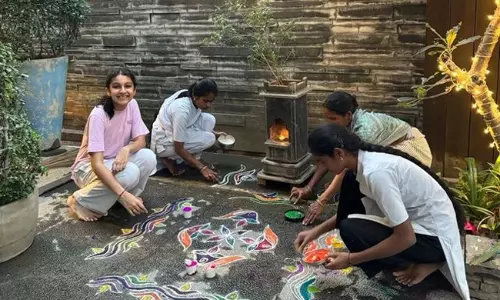 ఫోటో స్టోరి: సీతా పాప దీపావ‌ళి ముగ్గు