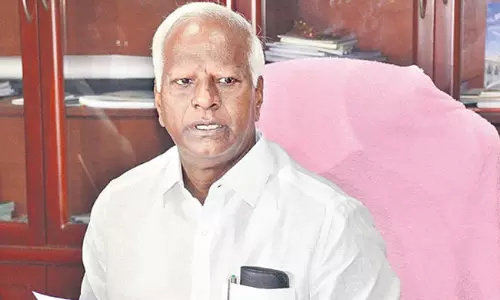 రాజయ్య‌పై కోపం.. శ్రీహ‌రికి న‌వ్య‌ స‌వాలేనా..!