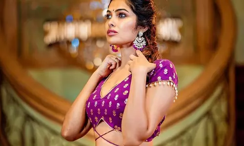 Divi Vadthya Dazzling Diwali Glam