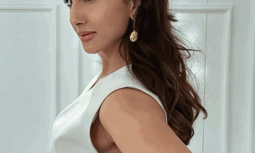 Vani Kapoors Mesmerizing Charm Turn Heads