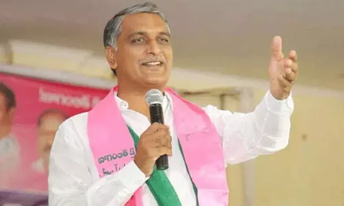 ప్రశ్నిస్తే అంతలా ఇరిటేట్ అయితే ఎలా హరీశ్?