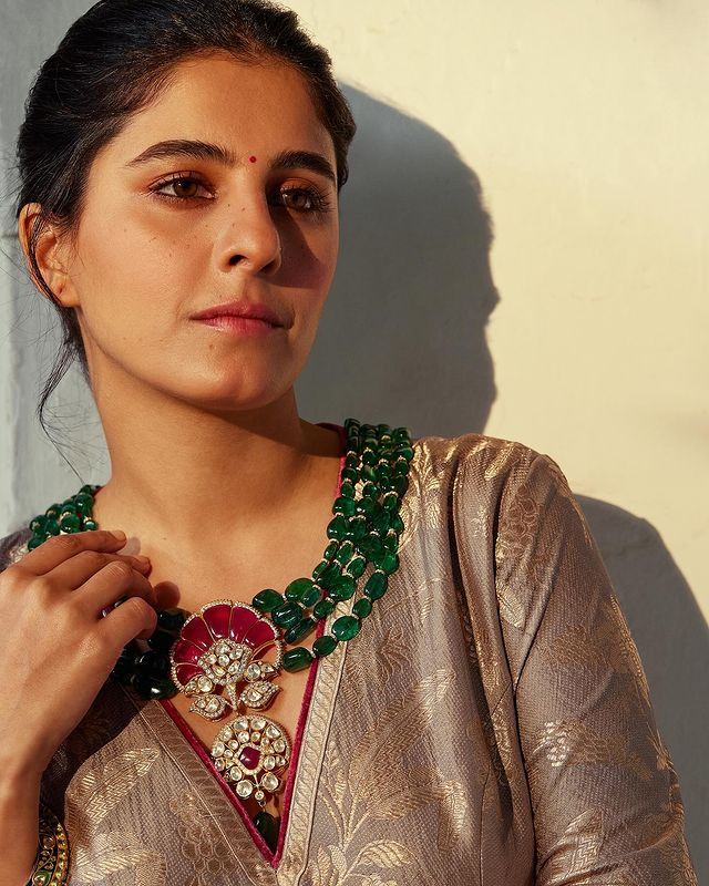 Isha Talwar's Mauve Magic Isha Talwar's Mauve Magic