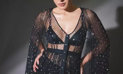 Actress Mesmerizing Vision of Unmatched Allure