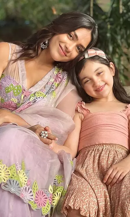 Mrunal Celebrates her Little Princess Birthday