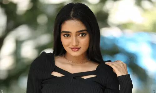 అత్త ఆమ‌ని పోలిక‌ల‌తో కోడలు తెరంగేట్రం