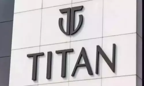 టెకీలకు టైటాన్  గుడ్  న్యూస్... జాబులే జాబులు!