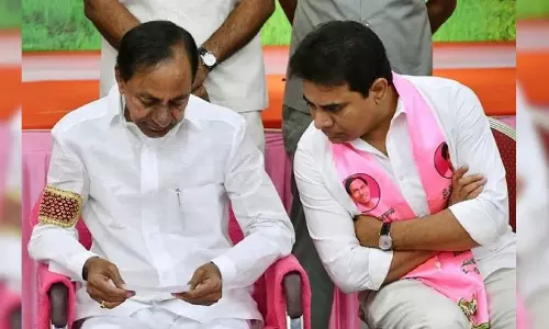 కేసీయార్ కేటీయార్ : ఆ మూడు సీట్ల పైన హాట్ హాట్ చర్చ...! కేసీయార్ కేటీయార్ : ఆ మూడు సీట్ల పైన హాట్ హాట్ చర్చ...!