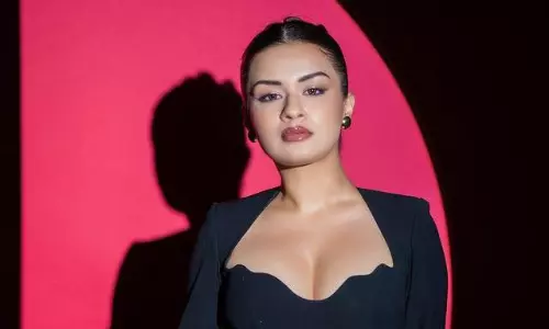 ప్ర‌తిసారీ హాట్ అండ్ బోల్డ్‌గా!