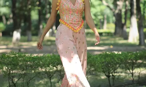 Amyra Dastur: Timeless Elegance Redefined Amyra Dastur: Timeless Elegance Redefined