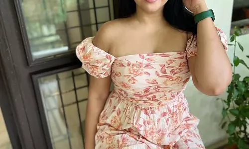 Dazzling Display Of Poonam Bajwa