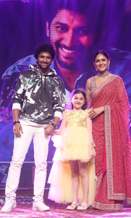 Hi Nanna Pre Release Event