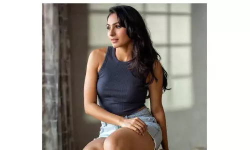 ఫోటో స్టోరి: ఆండ్రియా చాలా కాలానికి ఇలా