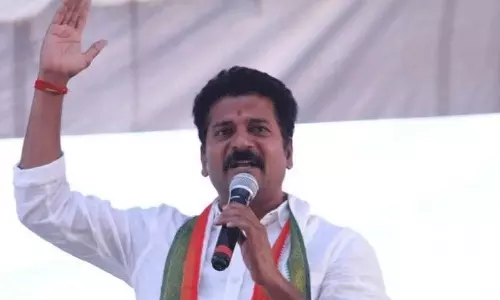 నాడు కేసీఆర్ రేవంత్ కి టికెట్ ఇచ్చి ఉంటే...