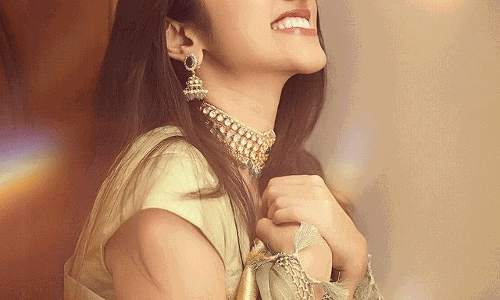 Nuvekshas Instagram Filled With Fashion and Grace