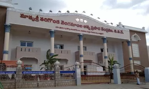 అమ్మ వండినా అలకలు తప్పవు... అన్నప్రసాదంపై రాద్ధాంతమేల!