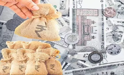 గడిచిన ఐదేళ్లలో రూ.10.57 లక్షల కోట్ల రుణాలు మాఫీ!