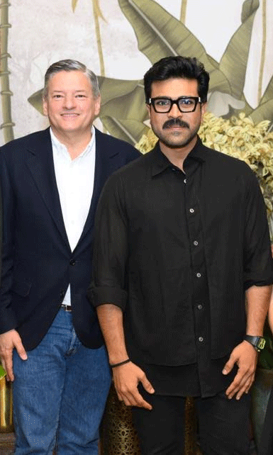 Netflix CEO Meets Mega Family