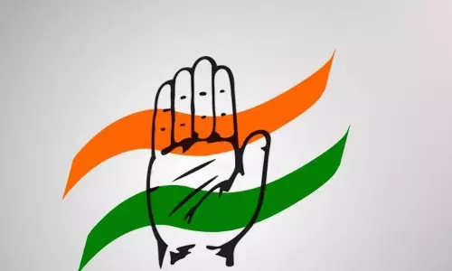 అందరు కాంగ్రెస్ మీద పడేటోళ్లే.. బీజేపీని ఒక్క మాట అనరేం? అందరు కాంగ్రెస్ మీద పడేటోళ్లే.. బీజేపీని ఒక్క మాట అనరేం?