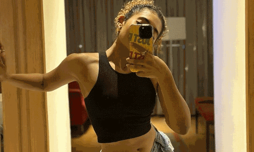 Gnaneswari Kandregulas Chic Style Statement Gnaneswari Kandregulas Chic Style Statement