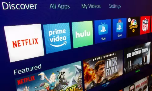 బడా హీరోలకు ఓటీటీ దెబ్బలు