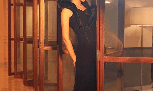 Rakul Preet Singh Stuns Fans with Sizzling Photos in Latest Shoot