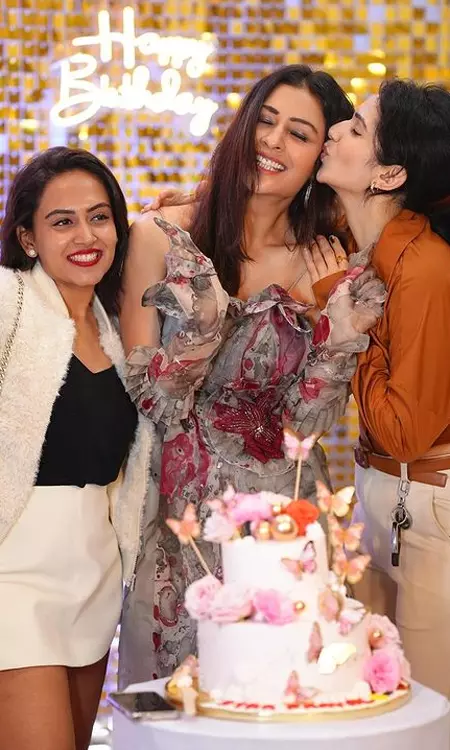 Payal Rajputs Birthday Glam: Beautiful Poses and Endless Smiles!