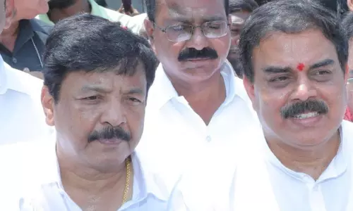 మంత్రి వ‌ర్గం రేసులో జ‌న‌సేన లీడ‌ర్లు... ల‌క్ ఎవ‌రికో..!