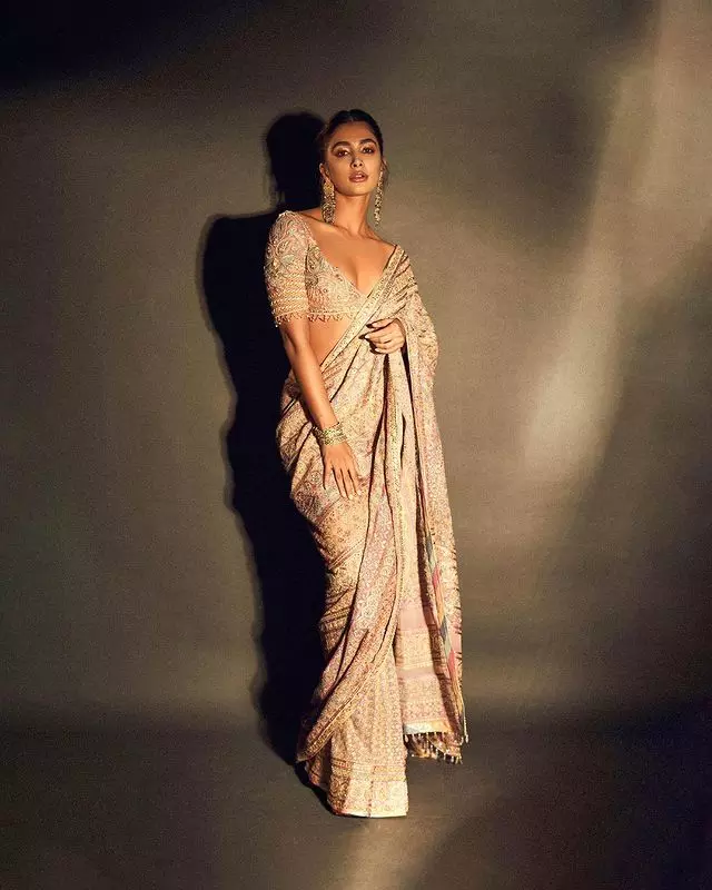 Pooja Hegde Stuns in Traditional Floral Attire
